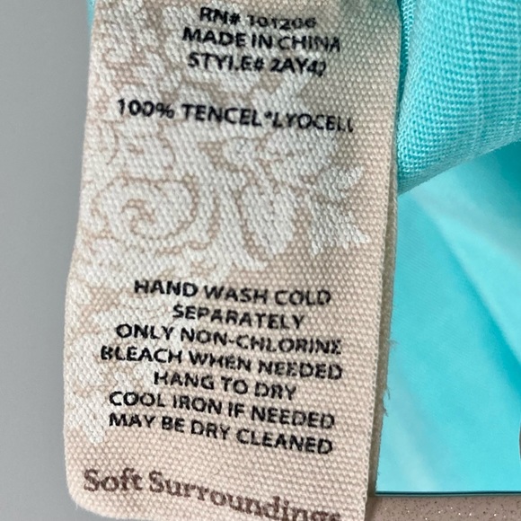 Soft Surroundings Georgica Tencel Top Women’s Size XS Boat Neck 3/4 Sleeves Aqua - Picture 9 of 9